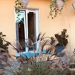 Le Chant Des Oiseaux - Au Pied De La Voie Cyclable Crevechamps