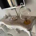 Le Chant Des Oiseaux - Au Pied De La Voie Cyclable