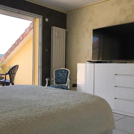 Le Chant Des Oiseaux - Au Pied De La Voie Cyclable Homestay