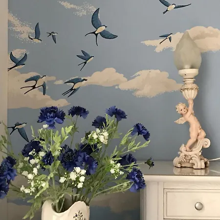 Le Chant Des Oiseaux - Au Pied De La Voie Cyclable Crevechamps