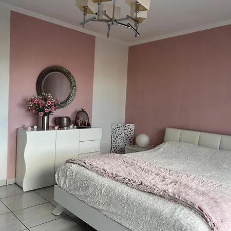 Le Chant Des Oiseaux - Au Pied De La Voie Cyclable Homestay Crevechamps