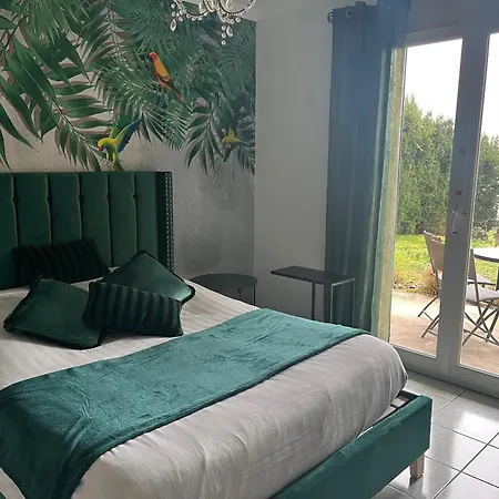 Le Chant Des Oiseaux - Au Pied De La Voie Cyclable Homestay Crevechamps