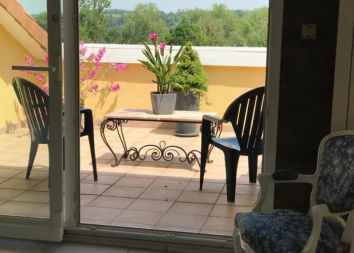 Le Chant Des Oiseaux - Au Pied De La Voie Cyclable Homestay