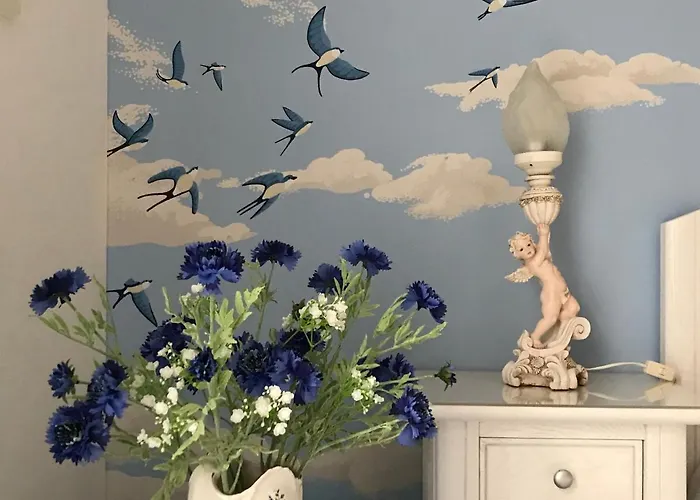 Le Chant Des Oiseaux - Au Pied De La Voie Cyclable Crevechamps