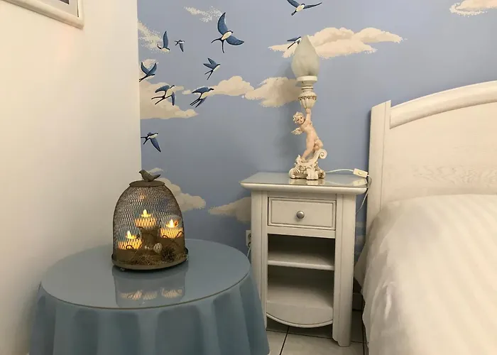 Le Chant Des Oiseaux - Au Pied De La Voie Cyclable *