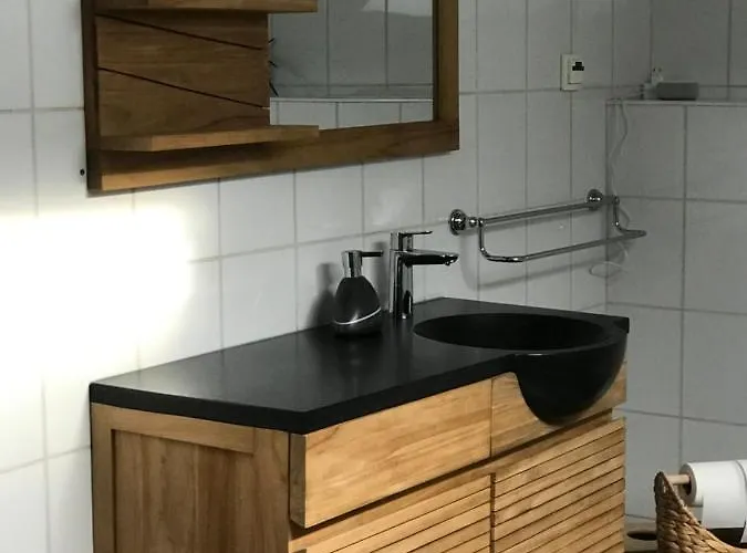 Le Chant Des Oiseaux - Au Pied De La Voie Cyclable Homestay Crevechamps