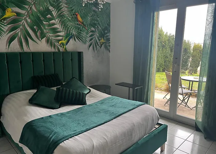 Le Chant Des Oiseaux - Au Pied De La Voie Cyclable Homestay Crevechamps