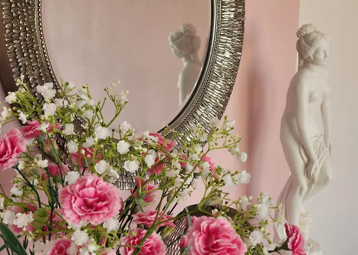 Le Chant Des Oiseaux - Au Pied De La Voie Cyclable *